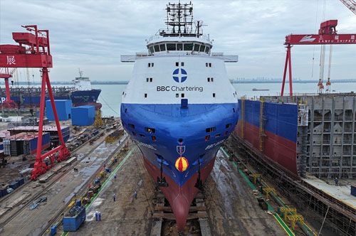 三福船舶一?1000DWT多用途船下水